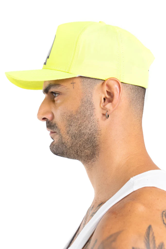 CAP LA MAFIA NEON