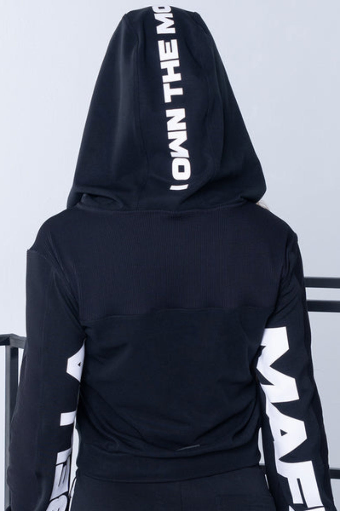 Blouse Hoodie Bold Black